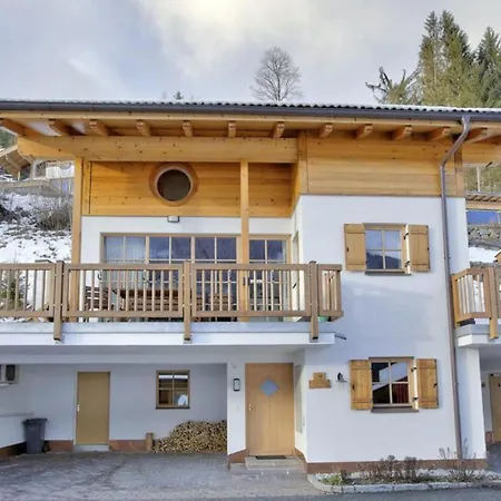 Schoeneben Holzblick Holiday home *